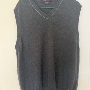 Tiger Woods Collection .Men's Charcoal V-Neck Sweater Vest
